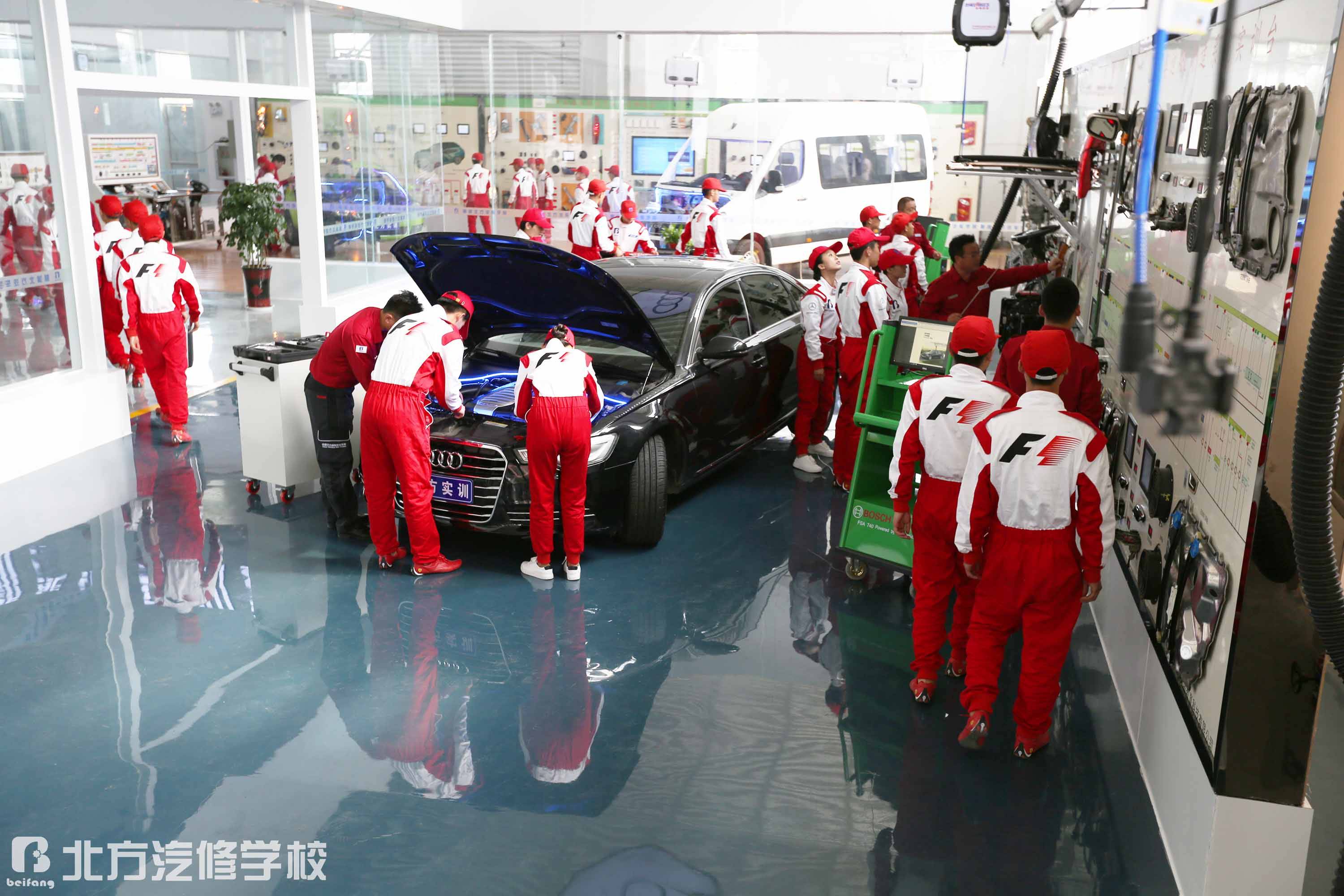 去汽车专修学校学习汽车技术的优势在哪里