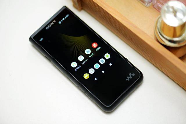 随时随地可以畅享的快乐索尼zx505体验