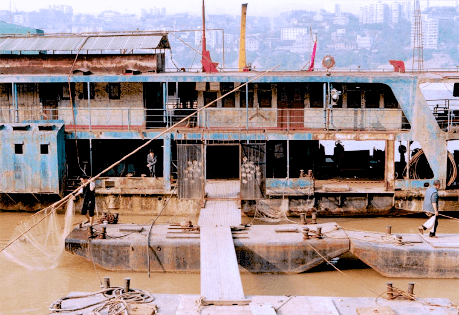 一组90年代的重庆老照片,有没有勾起你的回忆?