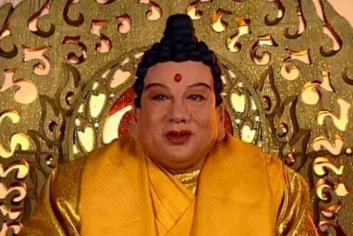 他演的如来佛祖深入人心,泰国旅游发现佛像是自己,走路上被人跪拜