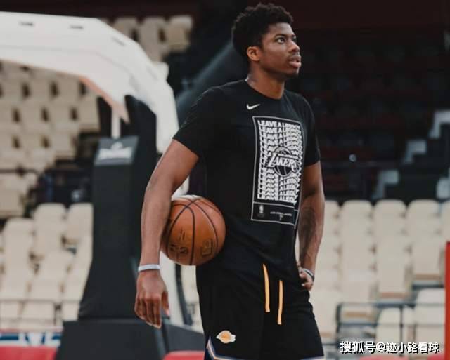 哥,我准备卫冕了!湖人字母弟已开始训练,谁记得字母哥之前的话