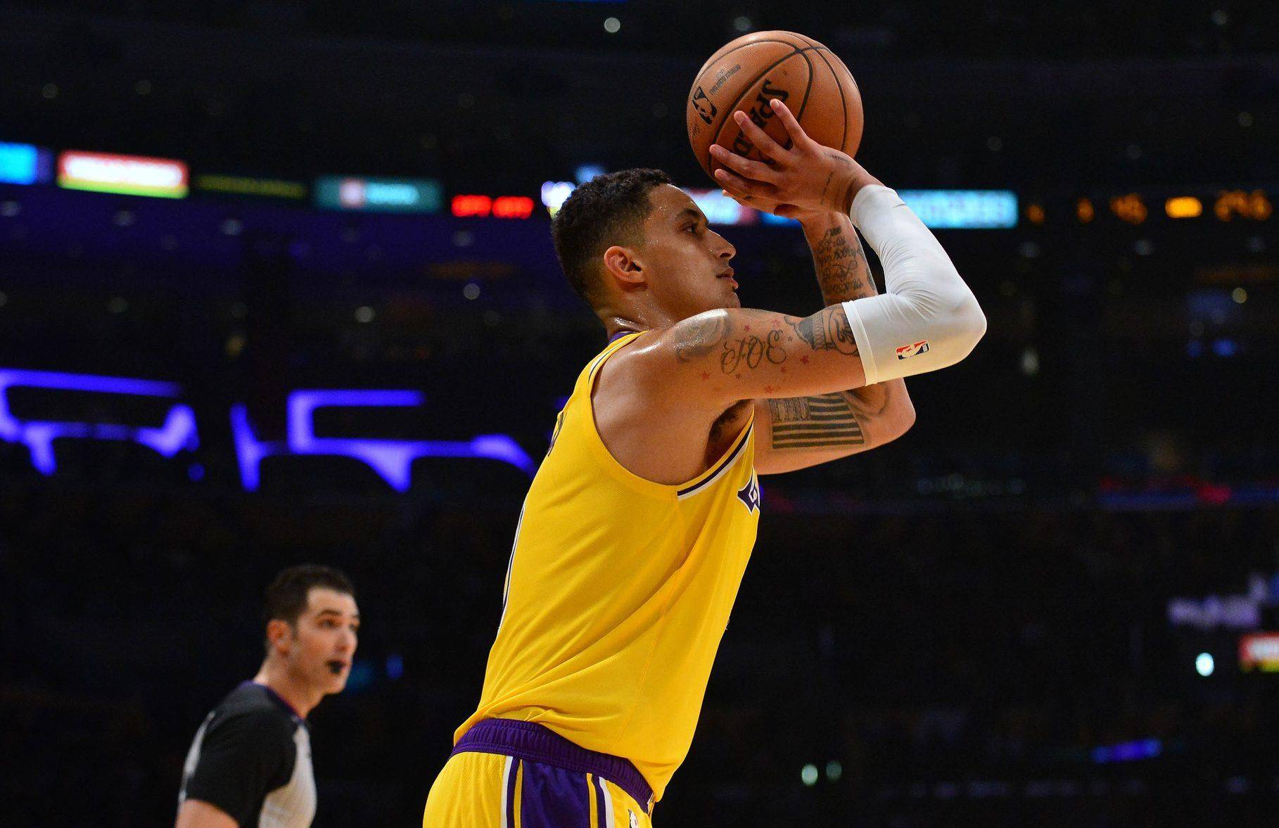 库兹马寻求顶薪合同,离开湖人时间进入倒计时?