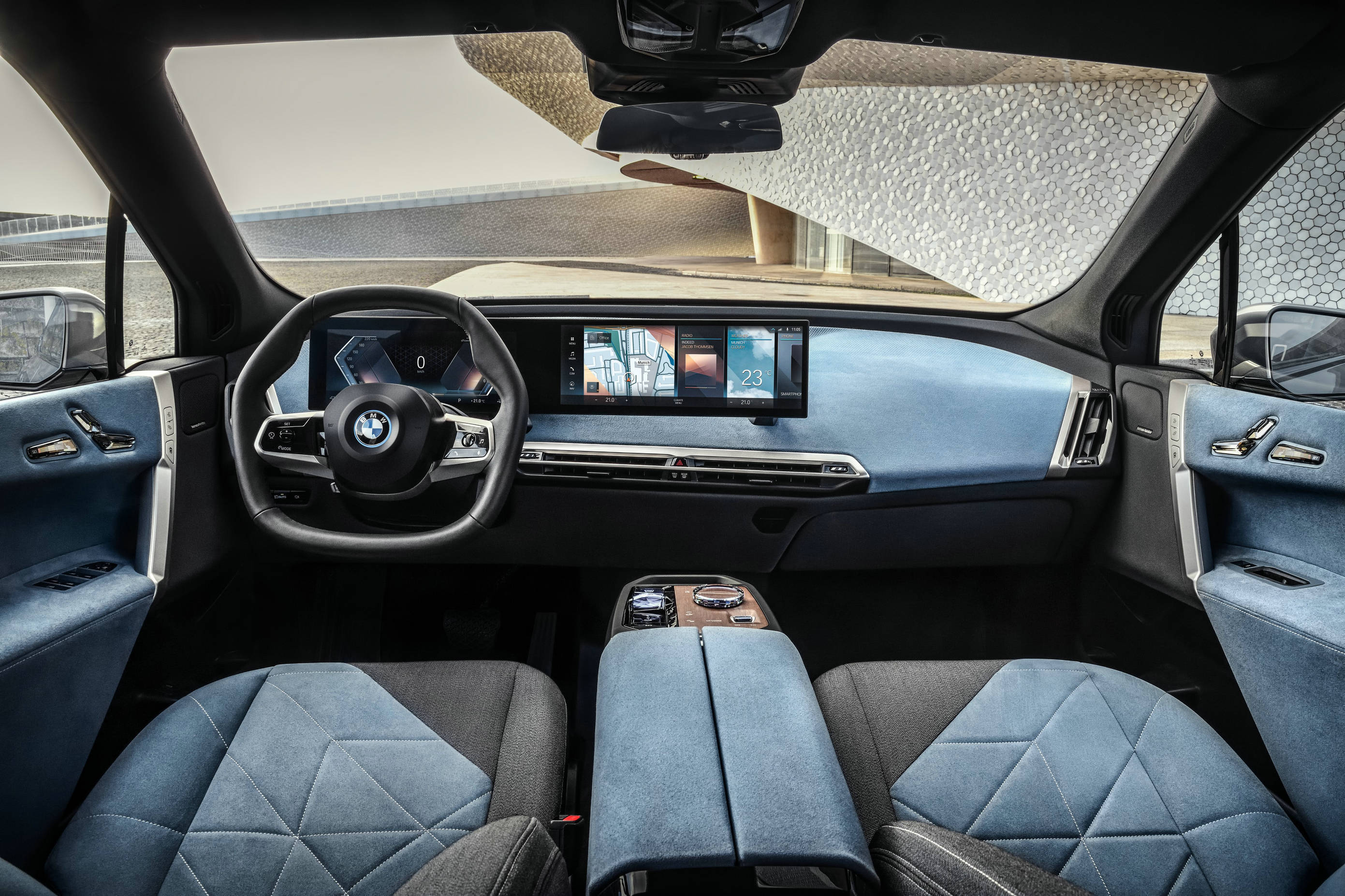 bmw ix全球首发 宝马"重构自我"欲引领未来智能出行