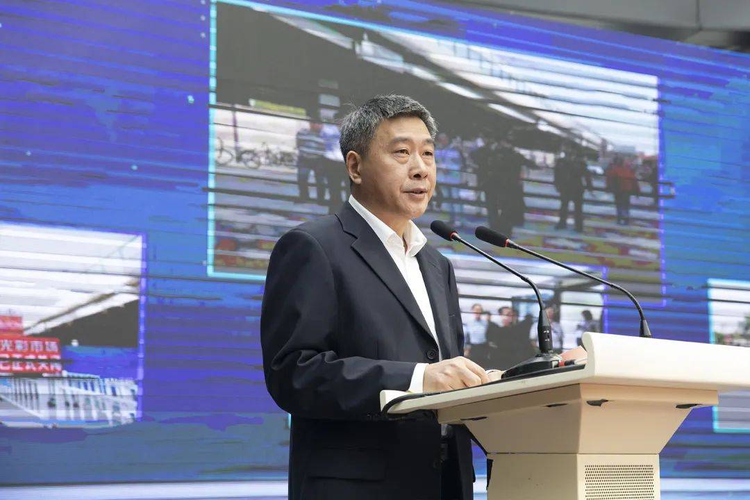 长征镇镇长王春明