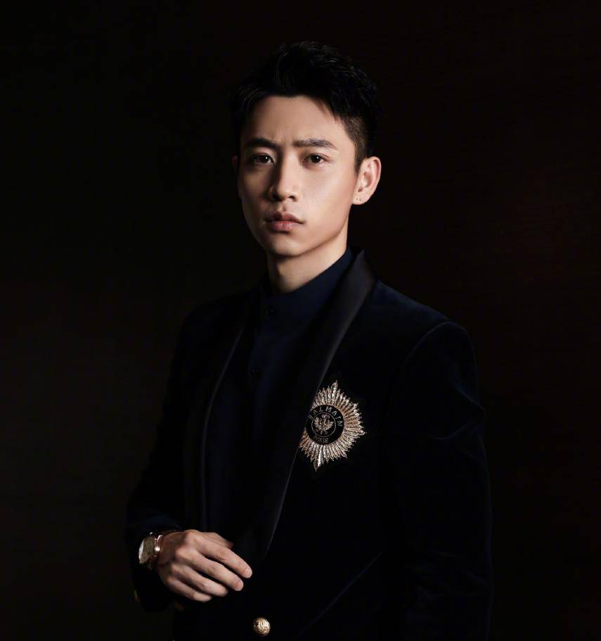 零绯闻的男明星王一博张艺兴上榜唯独他太痴情