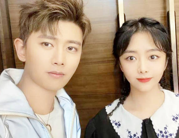 《锦衣之下》之后,谭松韵任嘉伦获得两个标签,粉丝欢呼雀跃!