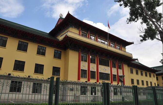 一心一用文化学校参观哈尔滨博物馆欧洲铜版画藏馆纪实