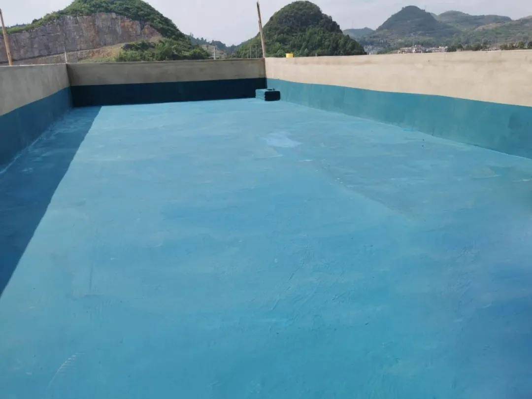 屋顶灯管处渗漏,这种情况怎么办!