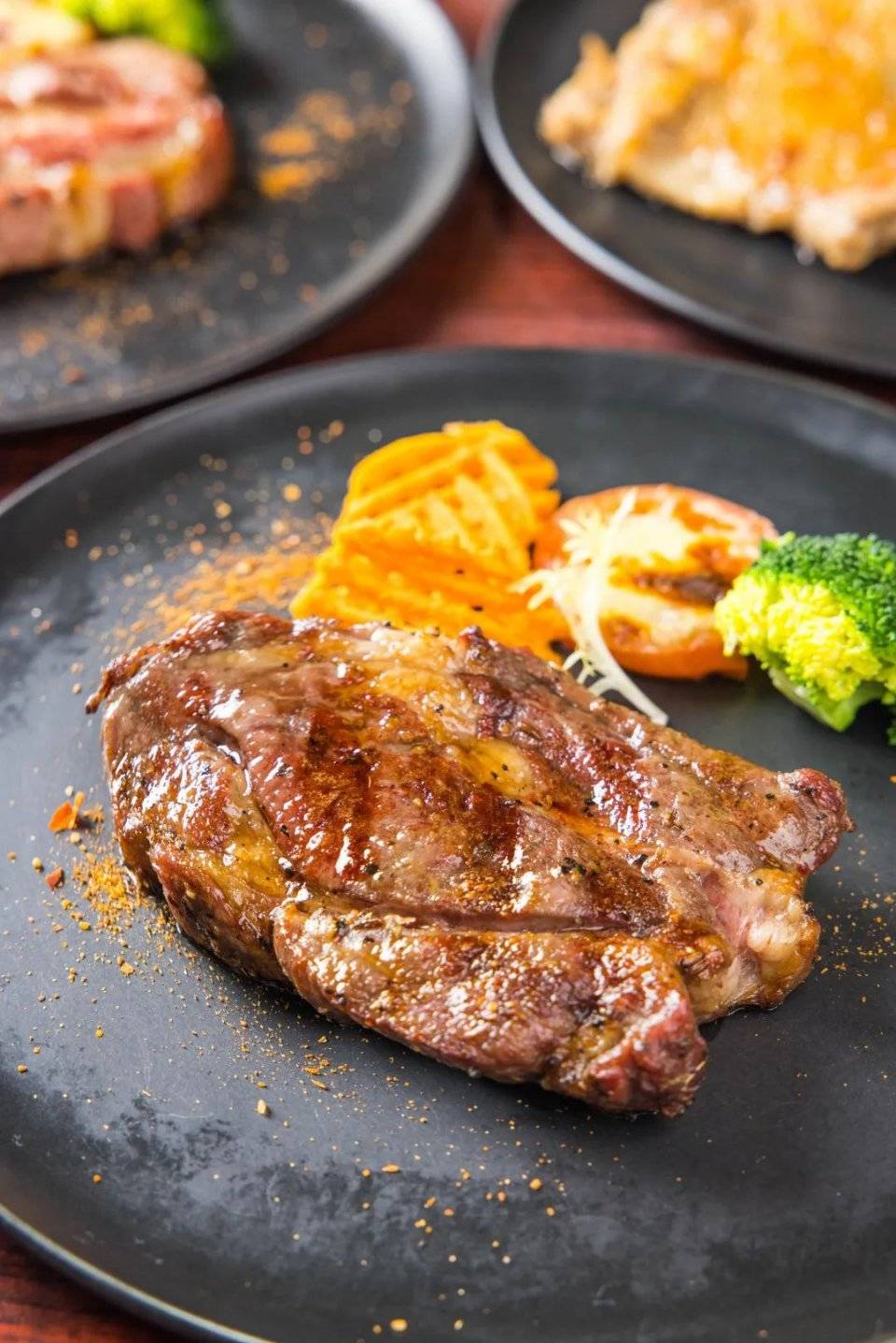 番禺人藏了8年的厚切牛排,1年只能吃①次