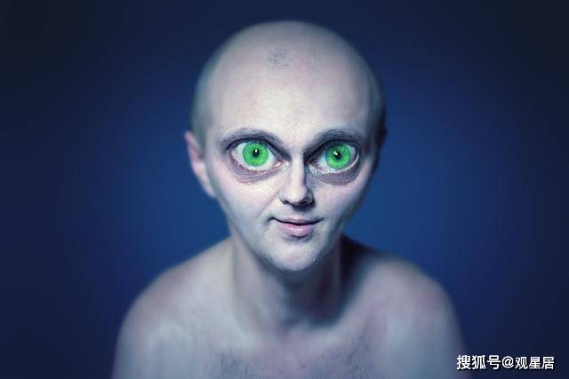 外星人试图联系人类?1300光年外的神秘信号,究竟在表达什么