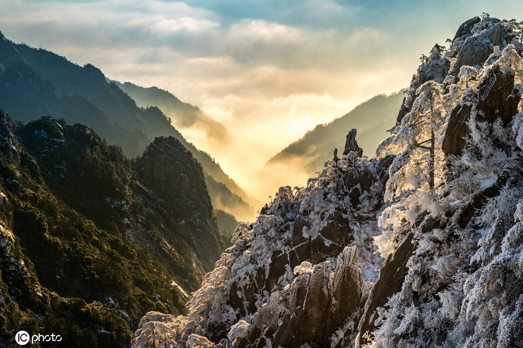 冬日黄山绝美风光 银装素裹雪景宛如童话世界