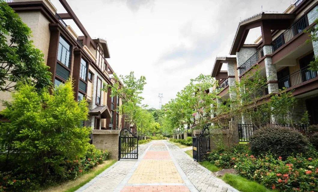 广东广州——大城云山别墅营销中心——大城云山的开发商售楼电话