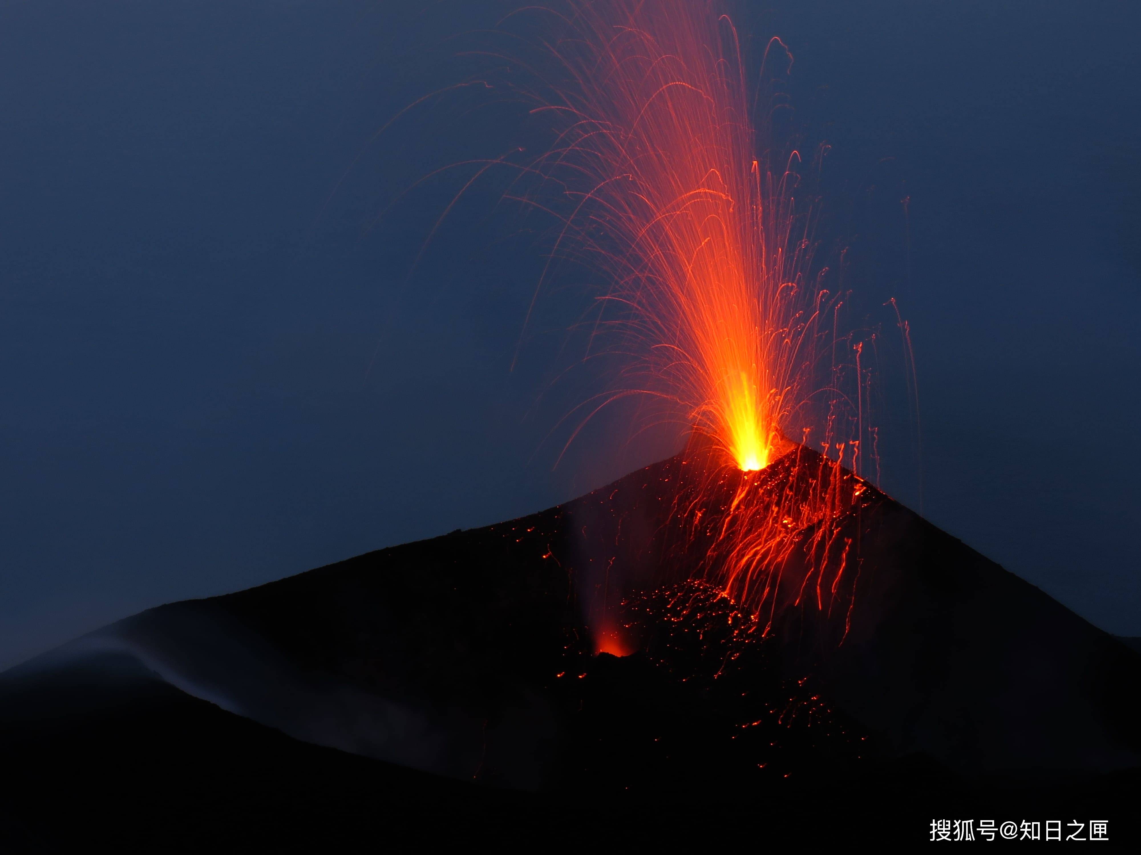 世界上3个能够最近距离参观火山喷发的地方!