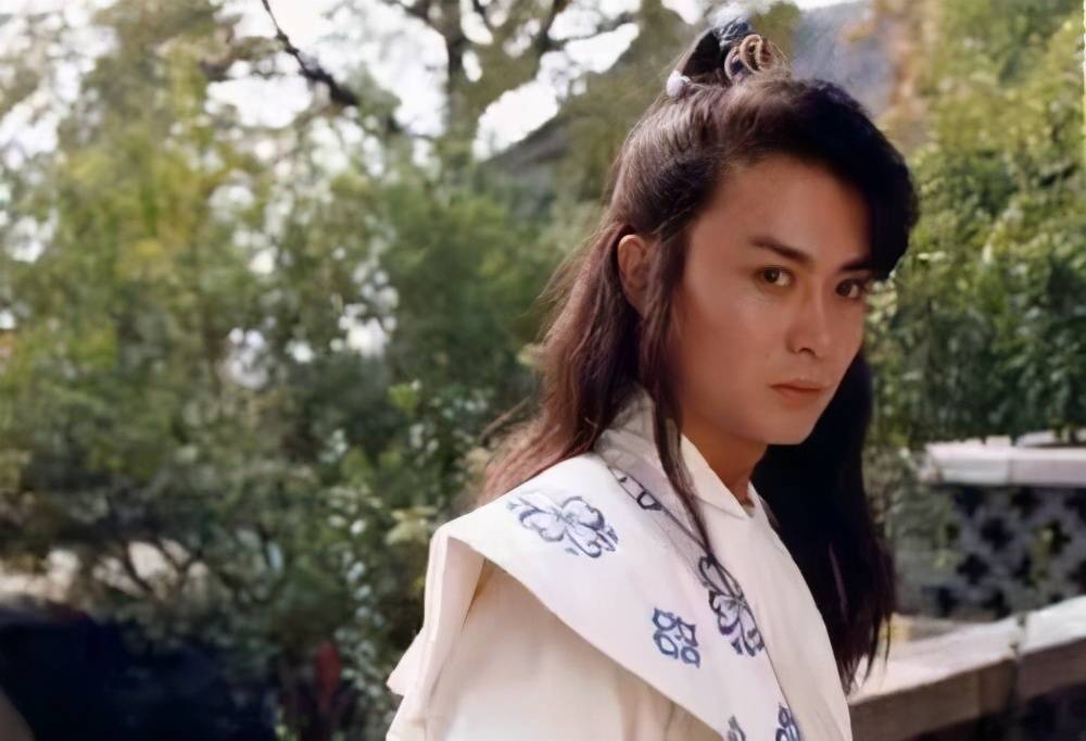 54岁邢岷山晒豪宅他的名字不是那么熟悉但他的作品太熟悉了