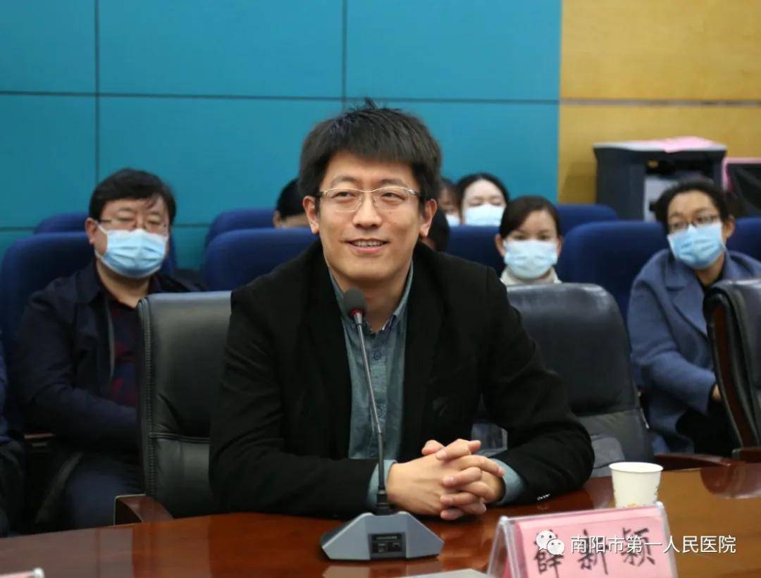 薛志强教授,张伯松教授,滕梁红教授,薛新颖教授分别介绍了自己的业务