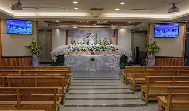 搜狐娱乐讯 据台湾媒体报道,"琉璃工房"创办人,金马奖最佳导演张毅于