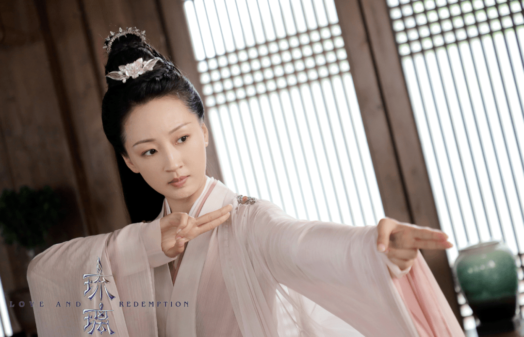 《红楼梦》选秀选手现状:冠军退圈上春晚,前三强跑龙套搞直播