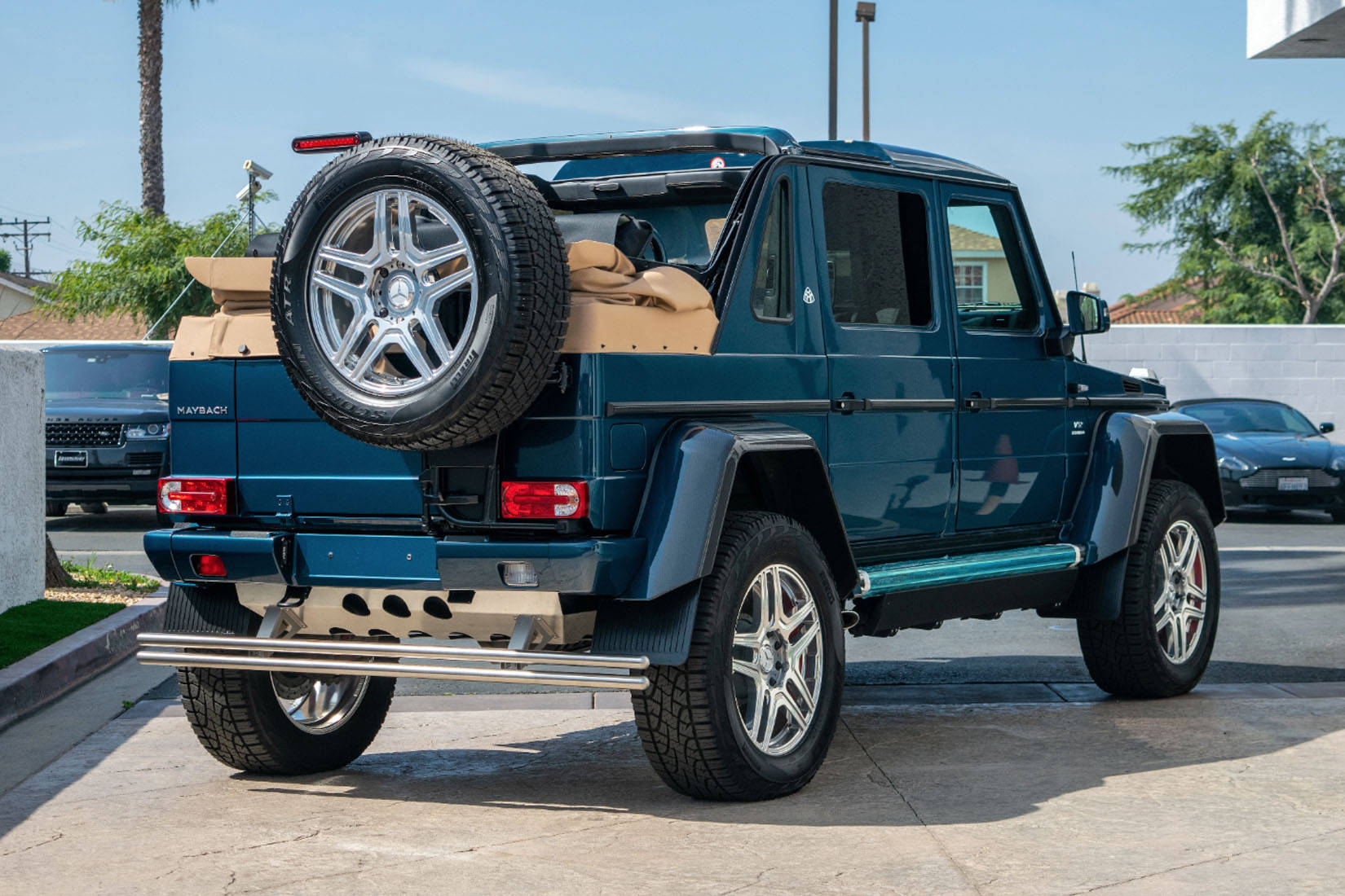 最贵奔驰g级将近2000万的迈巴赫g650才是土豪玩具