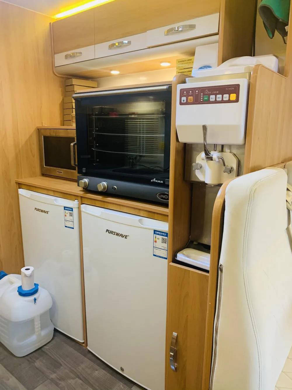 一辆优秀的地摊房车长啥样——冰淇淋房车篇