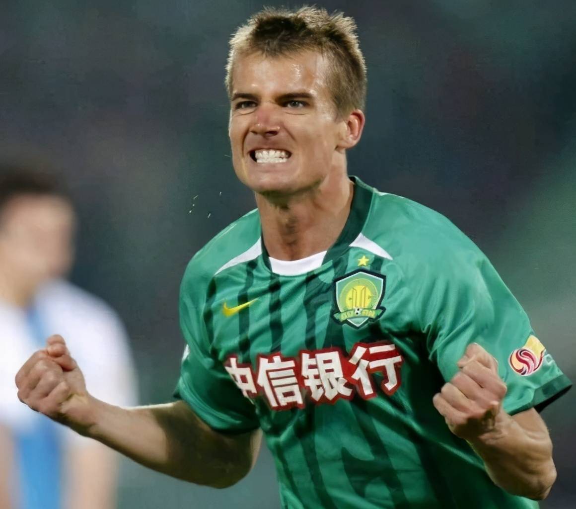 中超史上十大传奇外援!特谢拉暴力鸟艾神谁最威风狠辣?