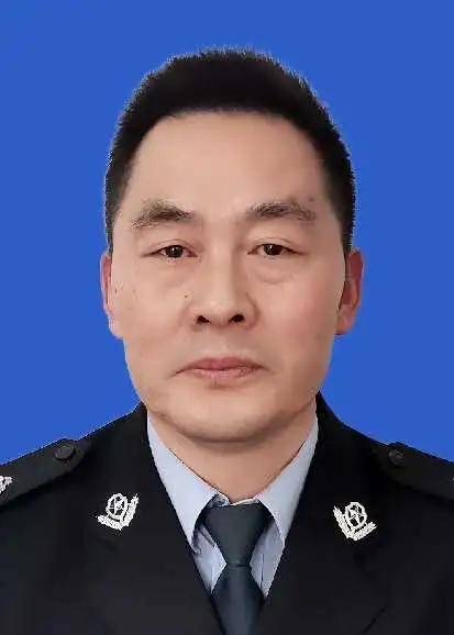 亳州市看守所民警吴俊伟:二十余年从警路 一如来时入警心