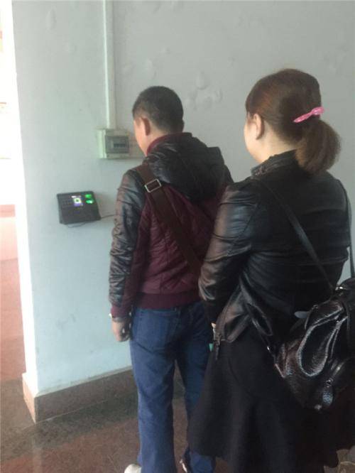 上班族网上打卡成趋势,你的公司怎么记录考勤?