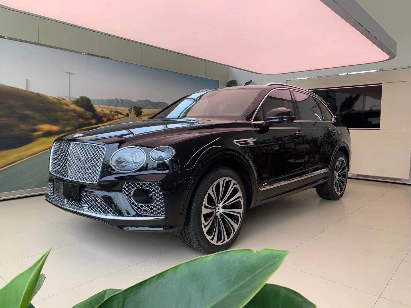 2020款宾利添越贵族越野新座驾回头率超高