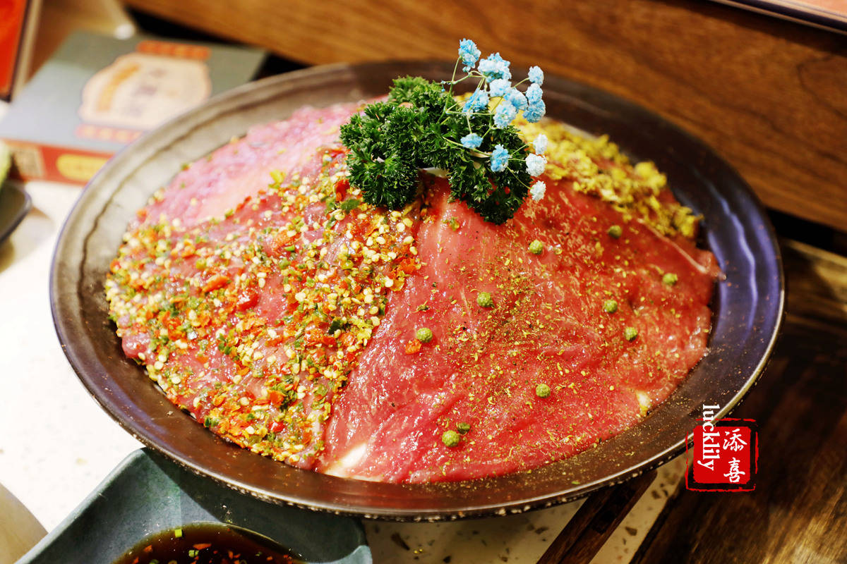杭州首店|郑恺的火锅店——火凤祥鲜货火锅