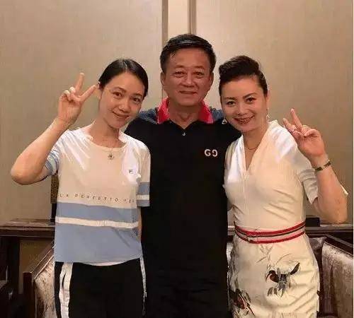 56岁朱军久违主持水平大跌曾被控猥亵女实习生毁口碑