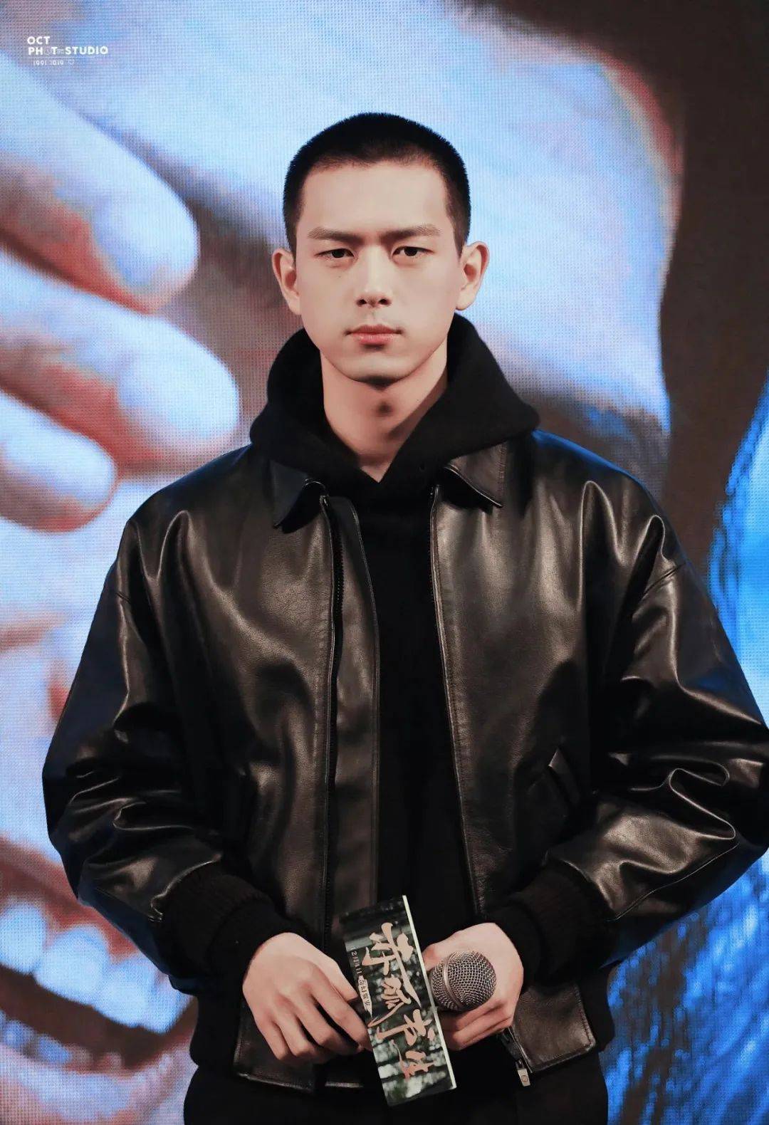 李现寸头照刷屏网络果然留寸头的男生最有魅力