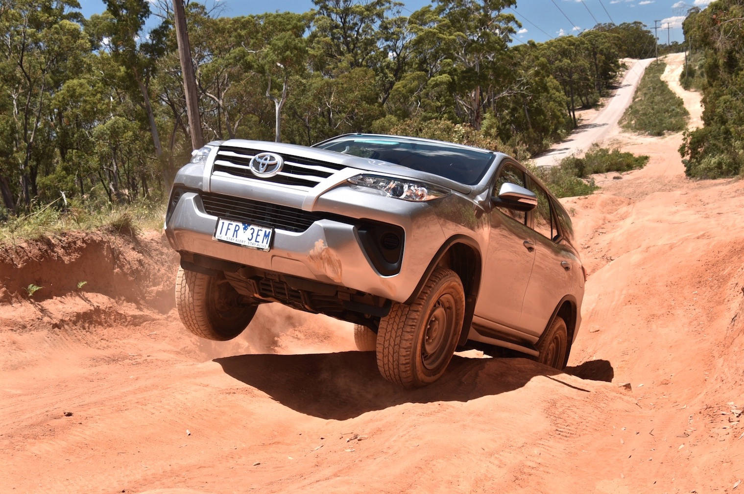 给你机会你不中用普拉多停产便宜十多万的穿越者还是卖不动