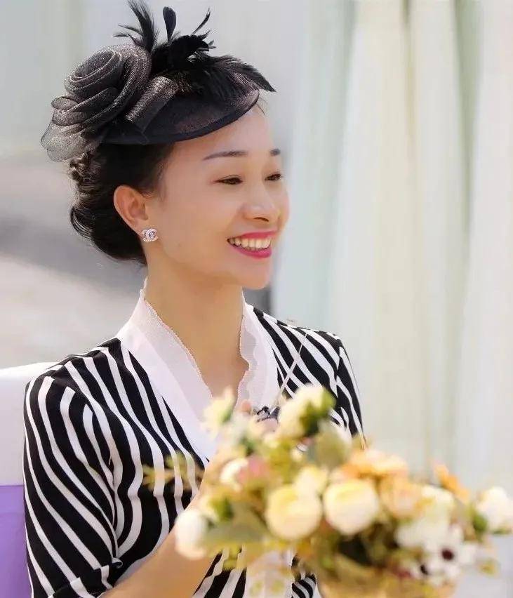 周莹雅学海南城市分院院长郭品汝丨一个女人的完美蜕变