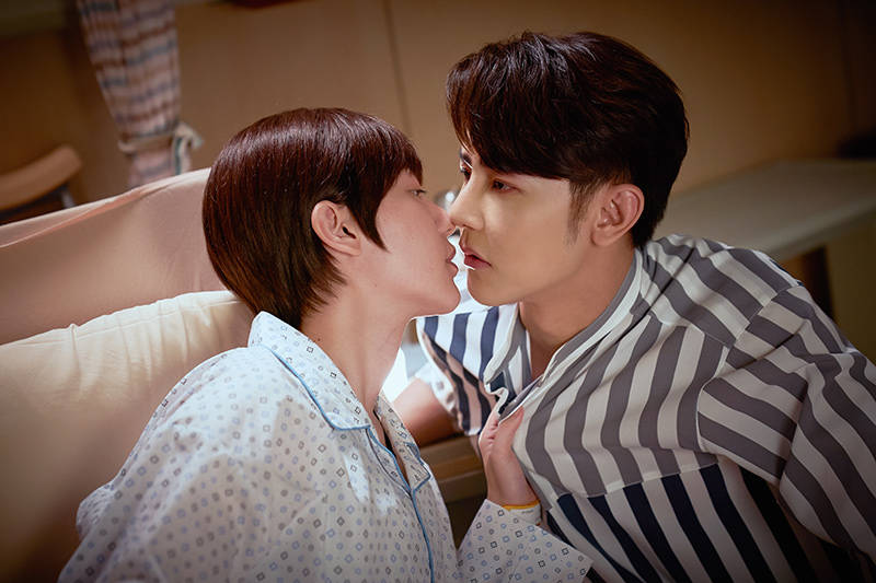 汪东城新戏获吻戏外告白遭拒 《追光吧!哥哥》初评片段引热议