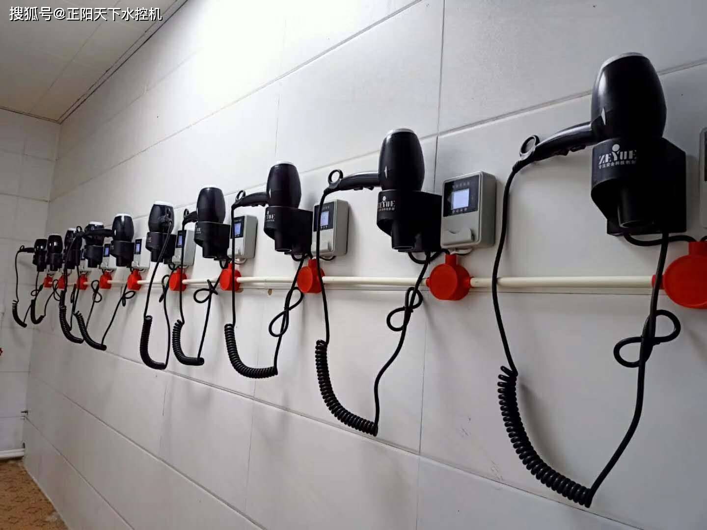 校园热水bot投资 扫码水控机,ic卡洗浴水控机,洗衣机_生产_车间_图片