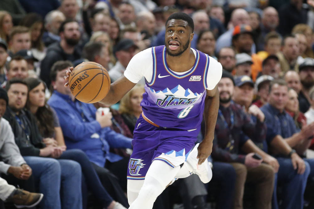 名记在签下布朗后休斯顿火箭欲用底薪签下中国男孩穆迪埃