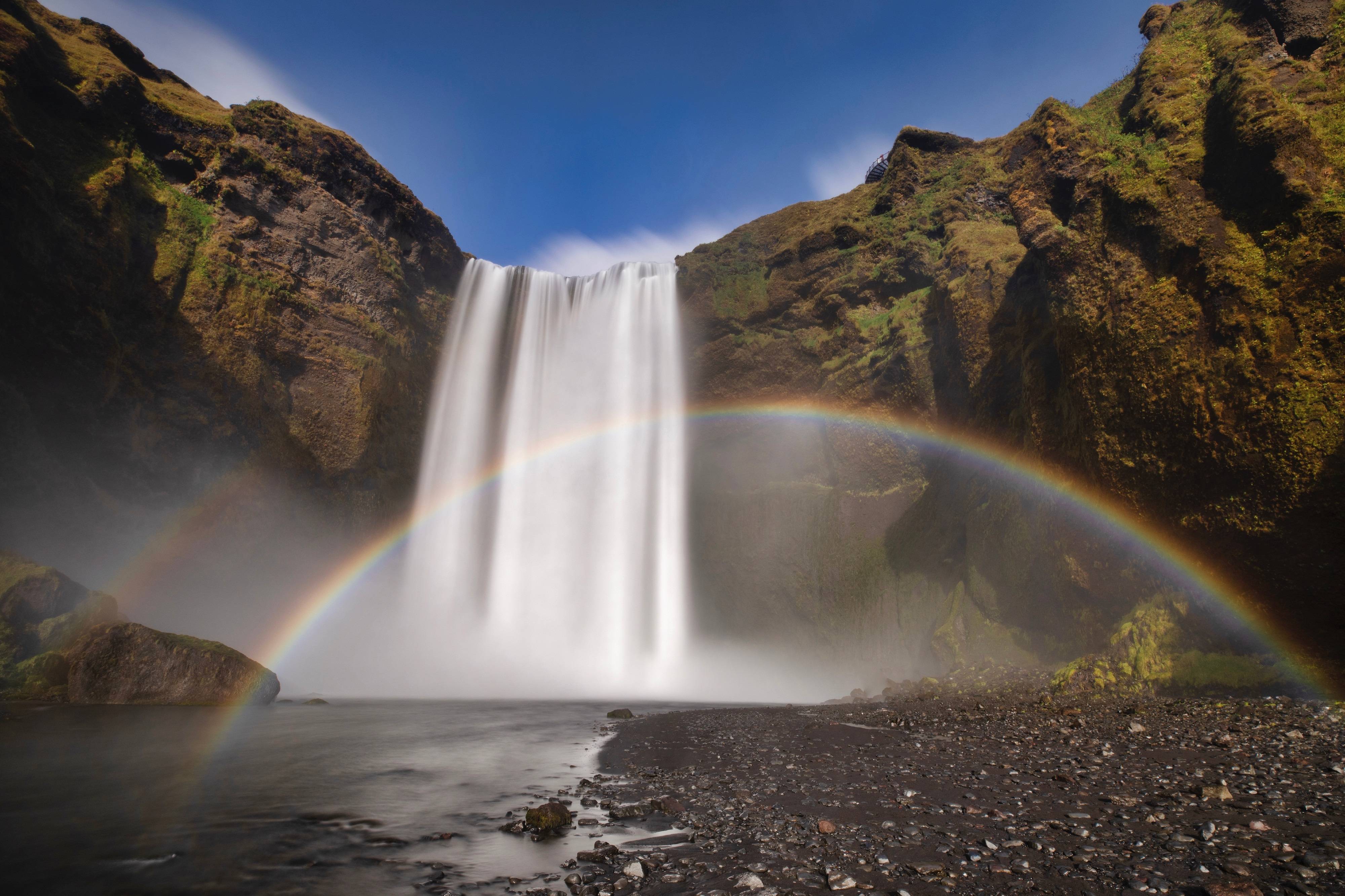 权力的游戏取景处,影迷的朝圣地,打卡冰岛神之瀑布