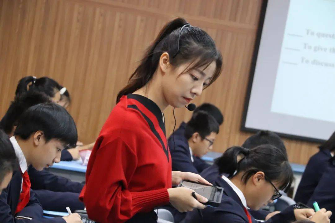 景苑61浙派名师研究院实验中学开展实践性研究