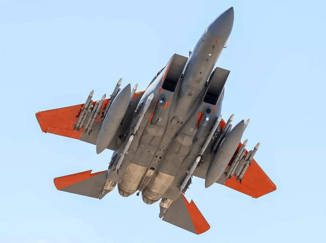F15载弹量图片