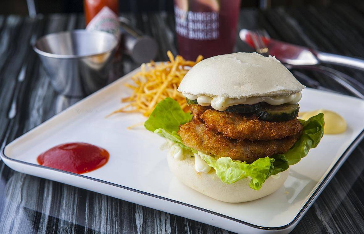 看了美国人的一日三餐,人高马大抵抗力强是有原因的,营养太过剩_手机