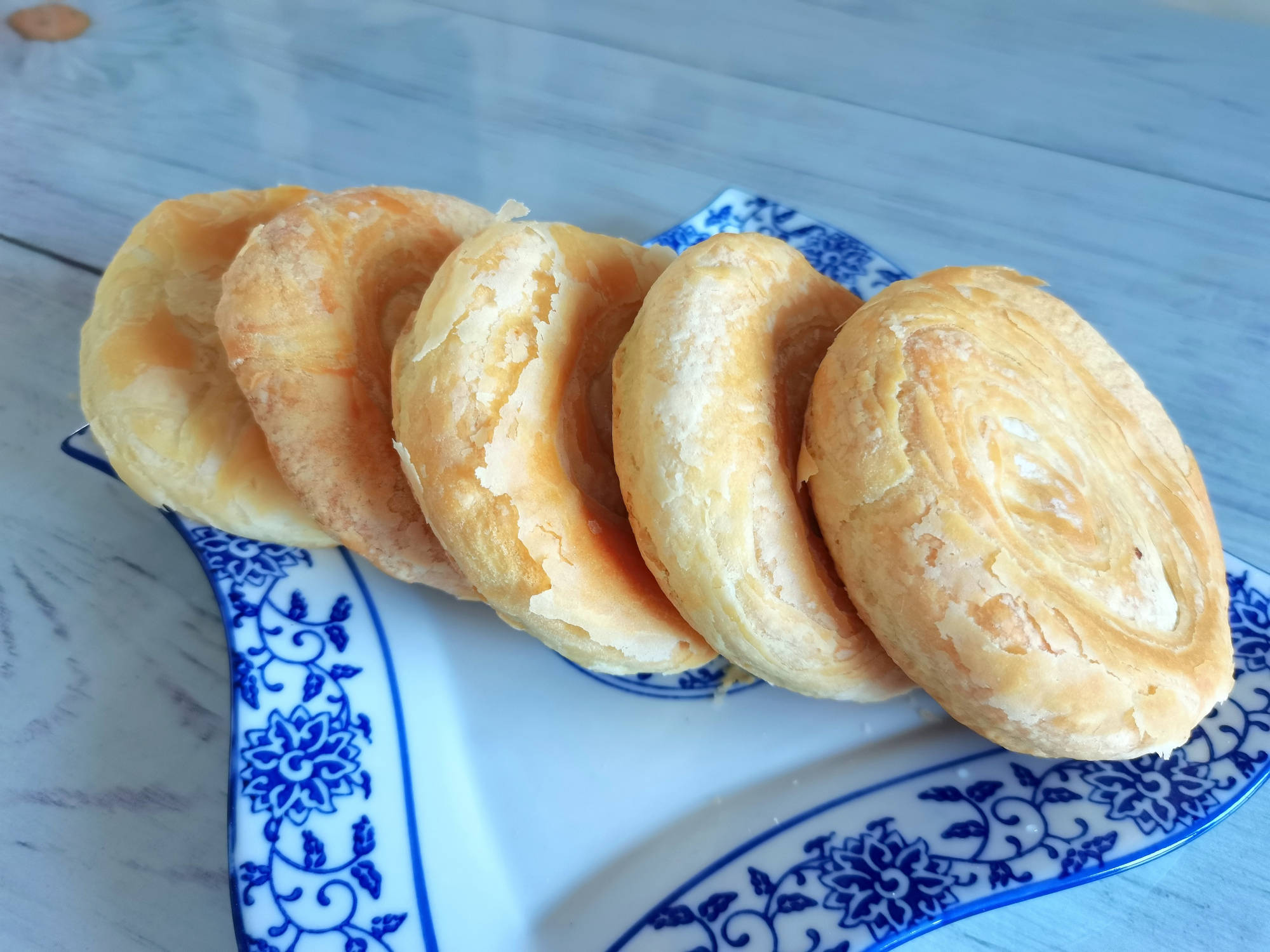 原创教你大包酥的酥饼做法很实用的技巧学会自己做香酥饼真简单