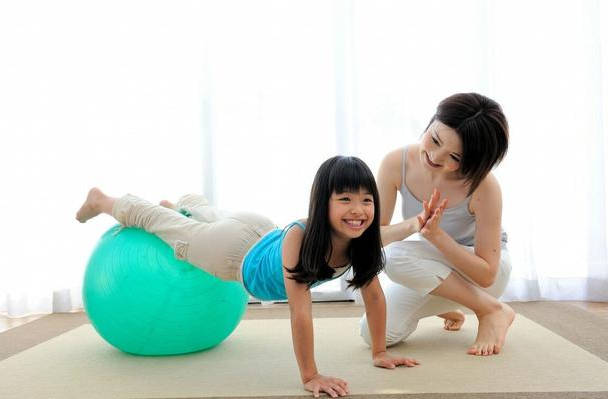 0-6岁宝宝骨骼发育黄金期!不同月龄运动大不同,你了解多少?