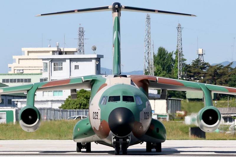 岛国航空工业的七款产品四川崎c1c2运输机