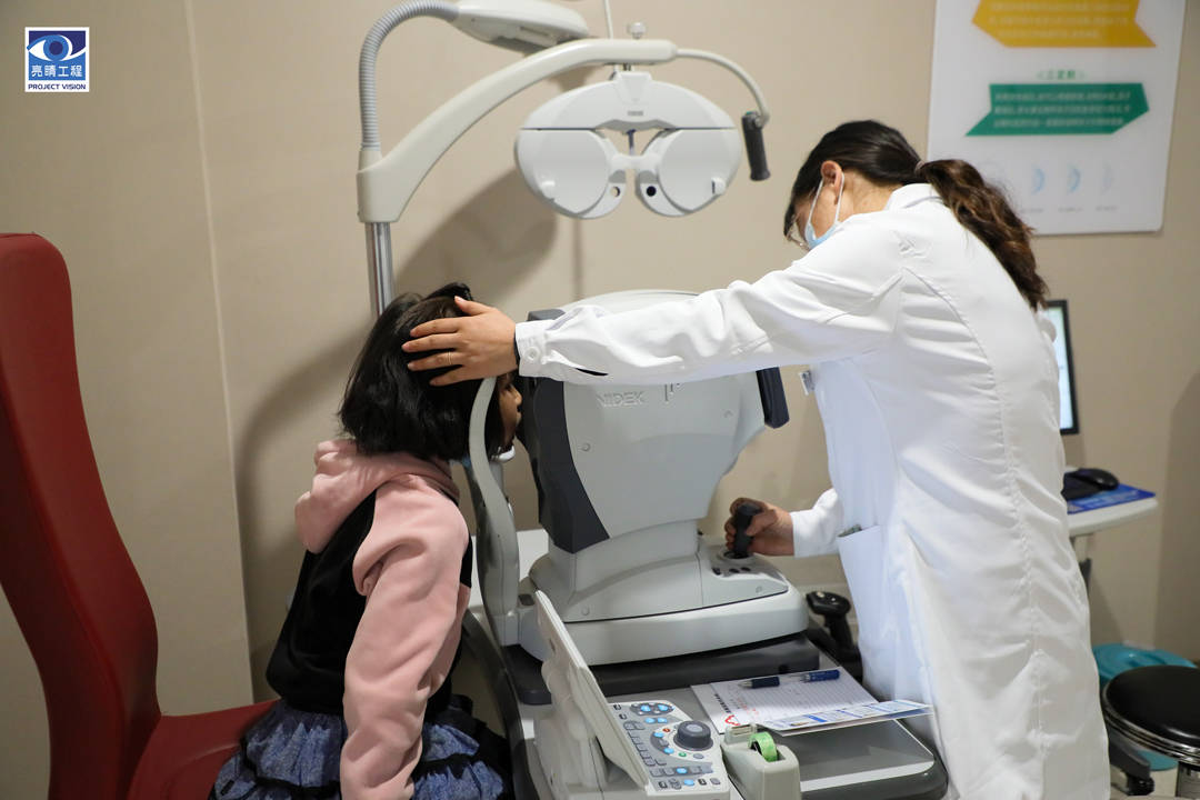 救助故事|小儿白内障,早发现早治疗!