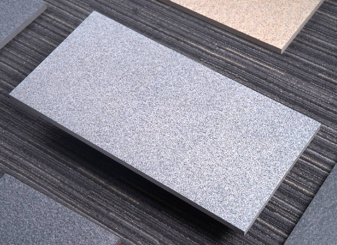 墙砖悬空也能贴揭秘新型墙砖铺贴方式