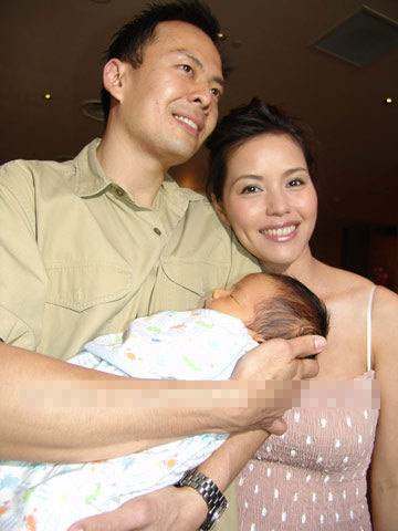 28岁拿视后,和老公恩爱22年,高龄五年产三子,如今49岁过成这样_郑惠玉