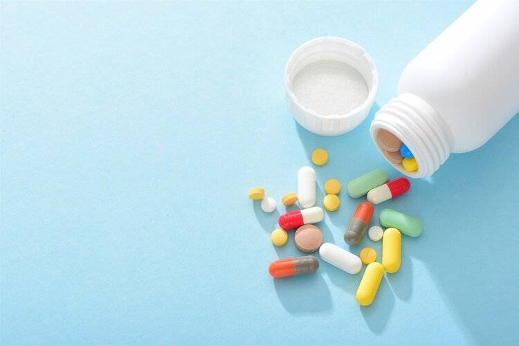 头孢类抗生素的作用及其治疗感染的应用 (头孢类抗生素有哪些)