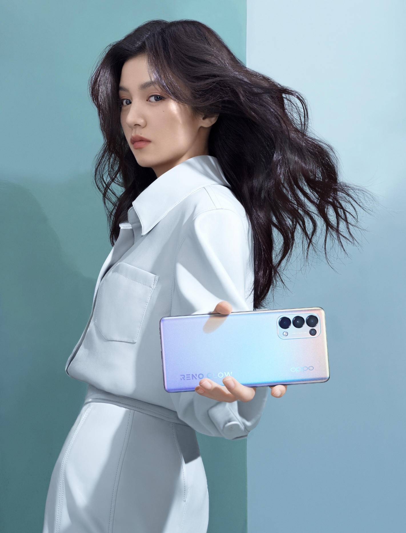 当然,网络上也出现了不少关于oppo reno5系列的爆料信息,有爆料称届时