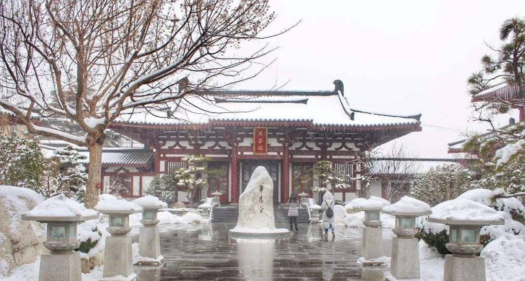 华清宫雪景图片