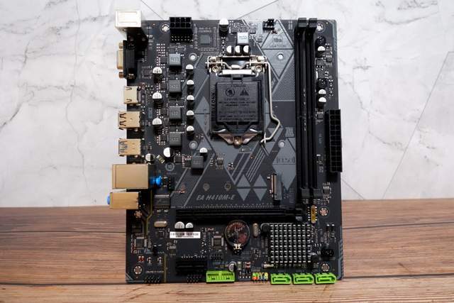 《赛博朋克2077》发售在即,艾尔莎ea h410m-e请战