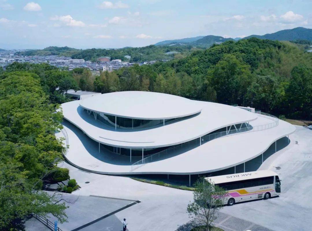 名美美术教育—日本建筑师的中流砥柱妹岛和世
